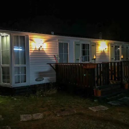 Διαμέρισμα Rfluxemobilehome *